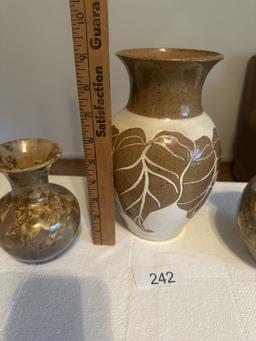 Box Lot/Décor Pottery