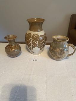 Box Lot/Décor Pottery