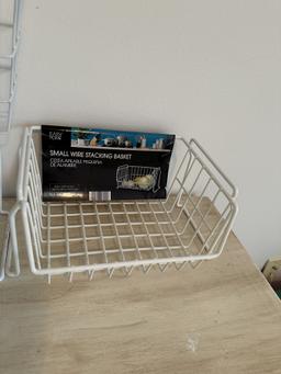 Box Lot/Small Wire Stacking Baskets