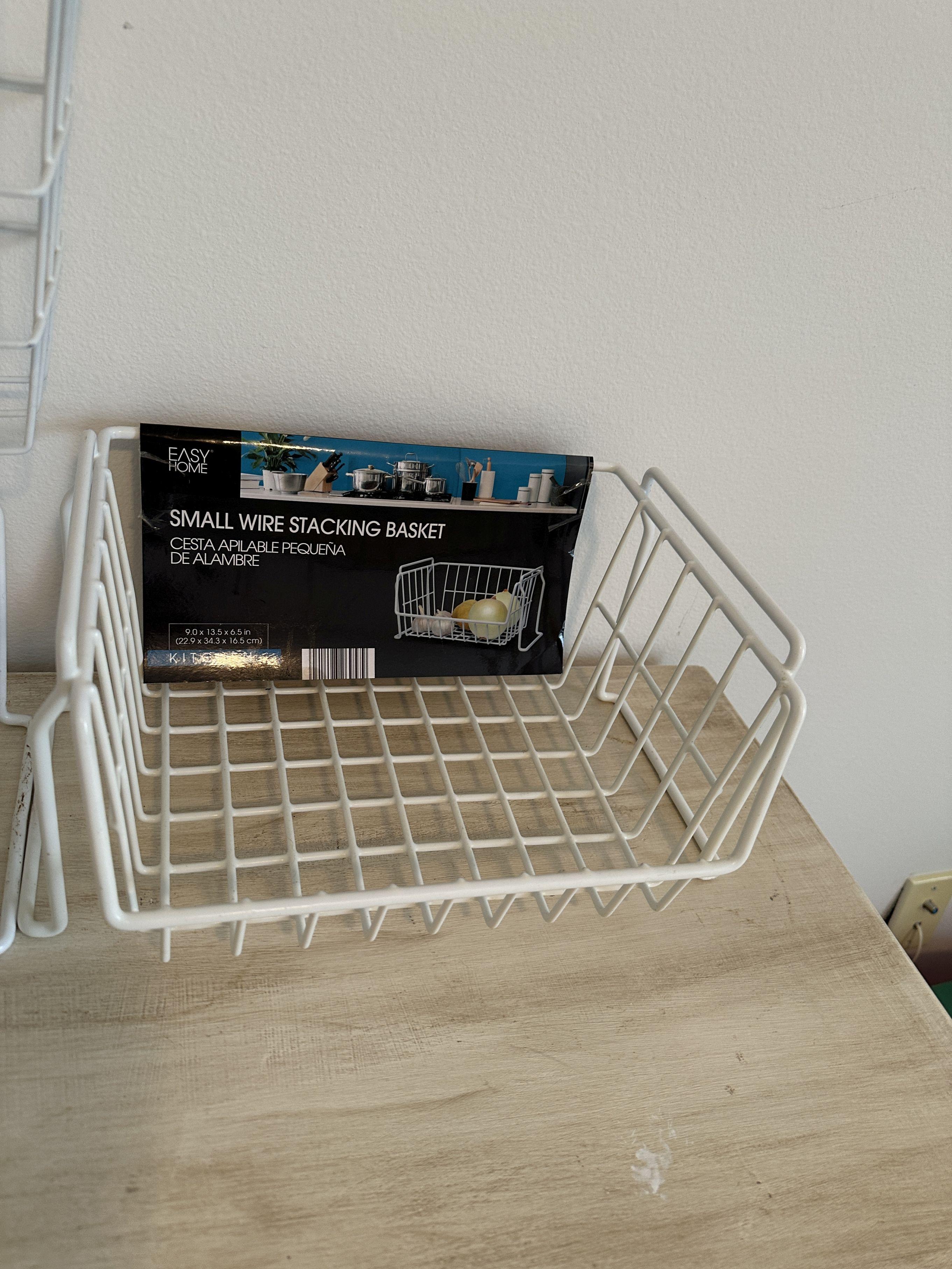 Box Lot/Small Wire Stacking Baskets
