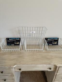 Box Lot/Small Wire Stacking Baskets