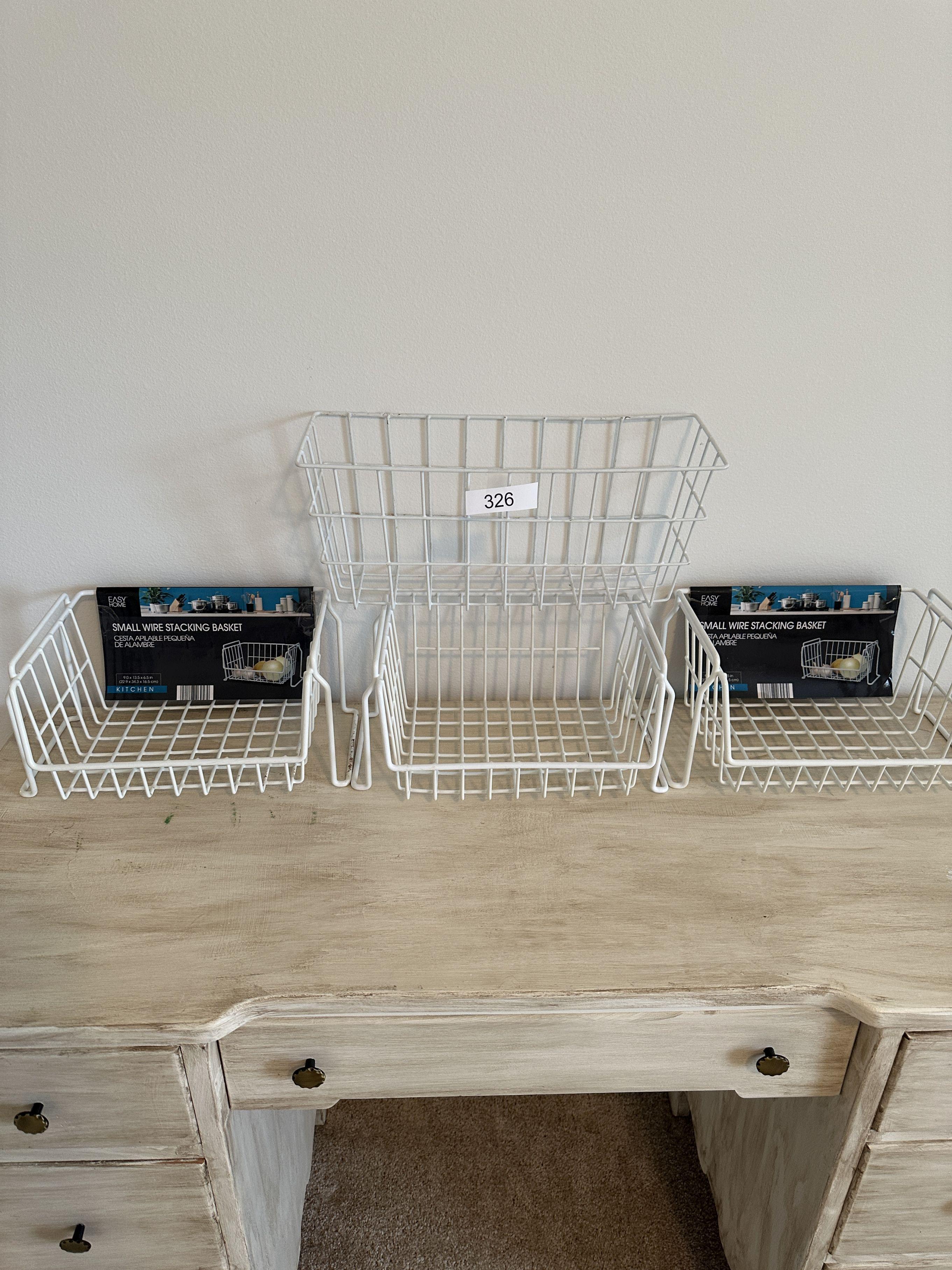 Box Lot/Small Wire Stacking Baskets