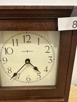 Nice Howard Miller Mantle Clock