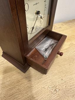 Nice Howard Miller Mantle Clock
