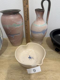 Box Lot/Misc Décor Pottery Pieces, ETC