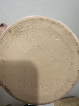 Box Lot/Misc Décor Pottery Pieces, ETC