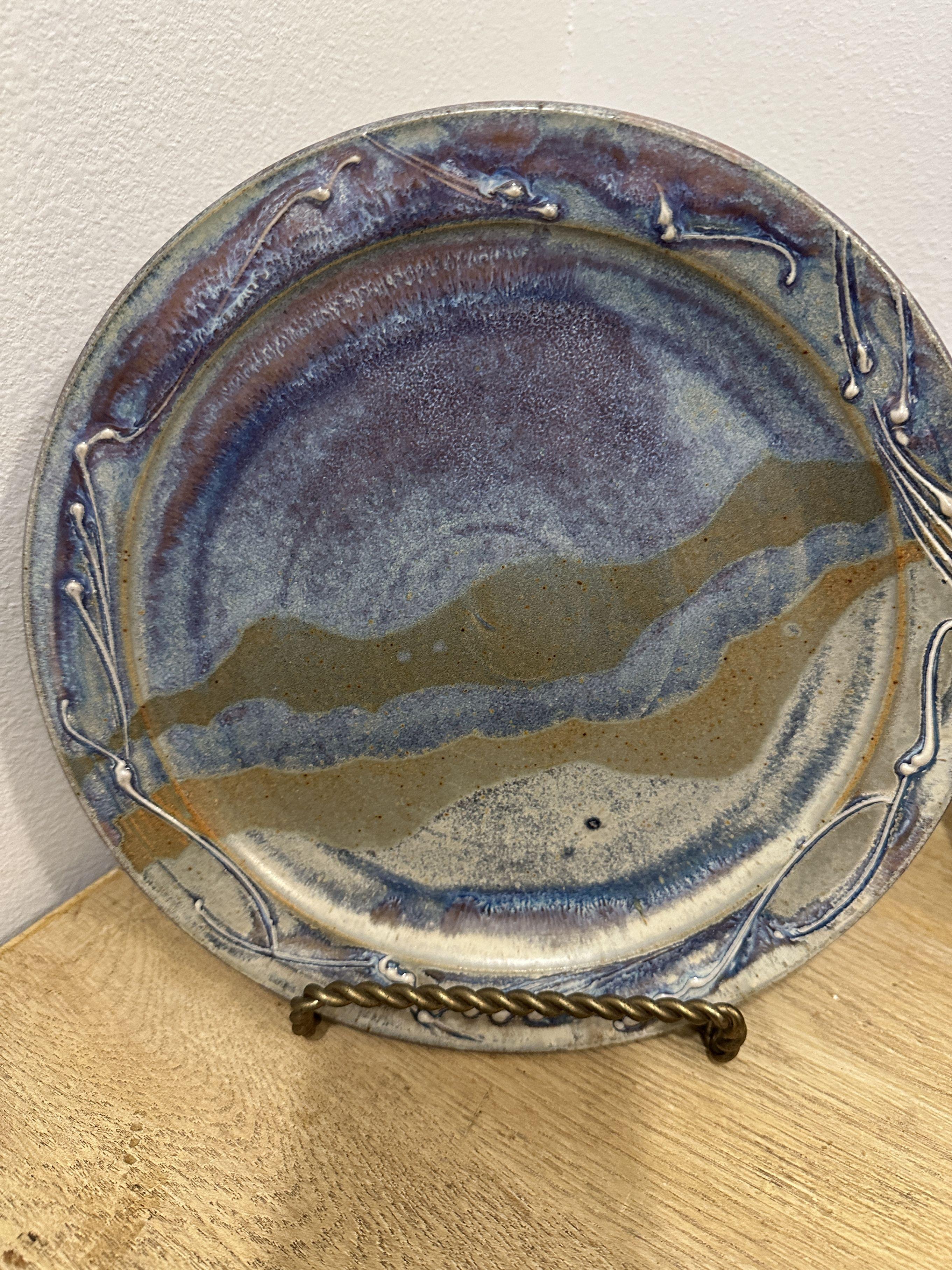Box Lot/Misc Décor Pottery Pieces, ETC