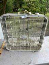 Galaxy 20 in Box Fan