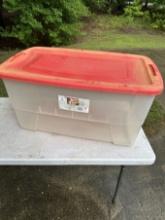 31 Gallon Lidded Tote (Local Pick Up Only)