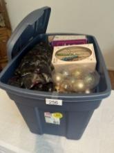 Rubbermaid Dura Tote Full of Christmas Décor Items (Local Pick Up Only)