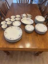 Vintage NORITAKE Ivory China/JAPAN, 7237 ADAGIO (Service of 8)