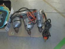power tool lot, lot of 3 drills one craftsman drill and two by black and decker all tested