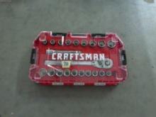 craftsman shocket and wrench set, comes in a carrying case in very nice shape