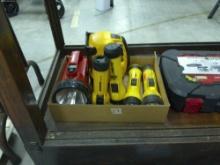 flashlights, lot of 6 includes 2 floodlight style flashlights