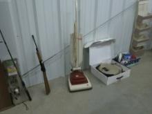 upright vacuum, hoover brand in nice shape does work