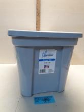 True Living Tote, 10 Gallon