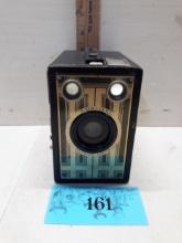 Vintage Kodak Brownie Jr Six-16 Camera