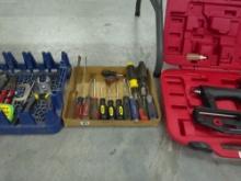 screwdrivers, large lot and mix of styles includes several major brands