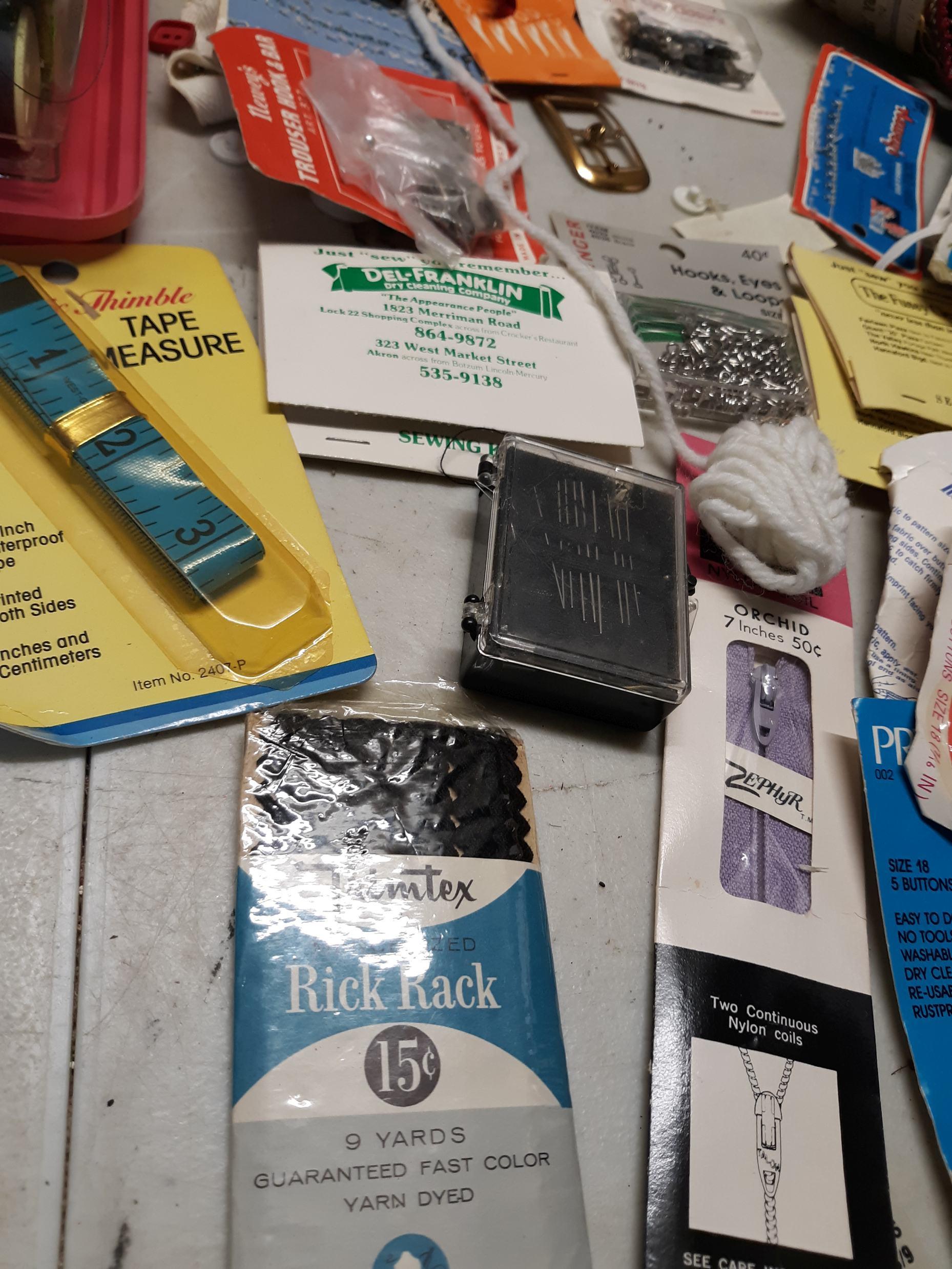 Misc Sewing/Craft Lot, thread, zippers, patterns and more