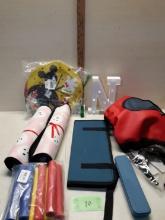 Mis lot, Ghost Mats, Mickey Mouse Clock, N, and more