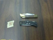 pocket knives, lot of 2 one is a buck knife usa both are 2.5in long