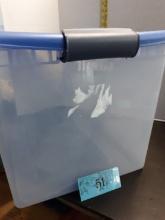 Tote with Latching Lid