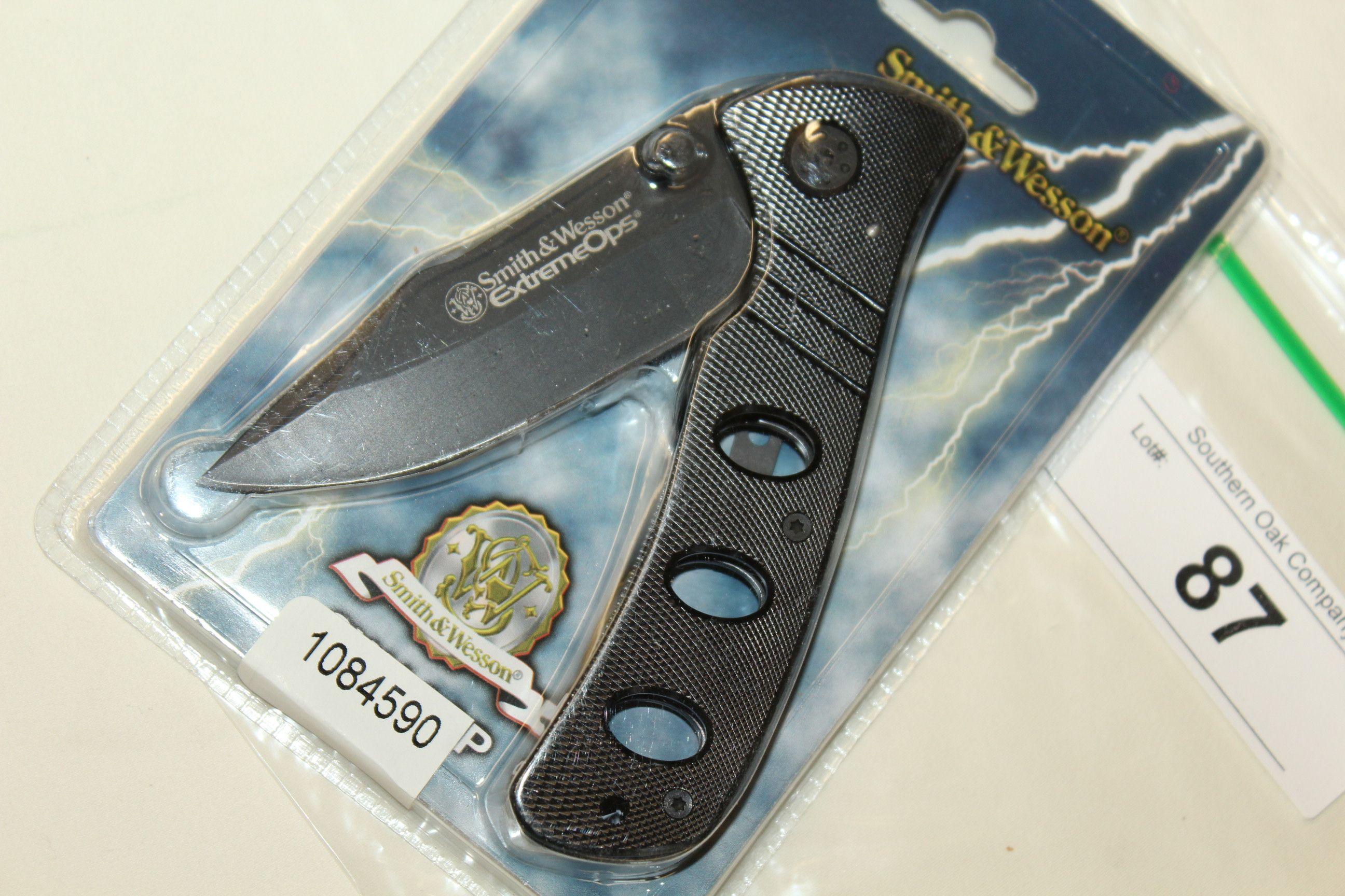 Smith & Wesson Extreme OPS Linerlock.  New!