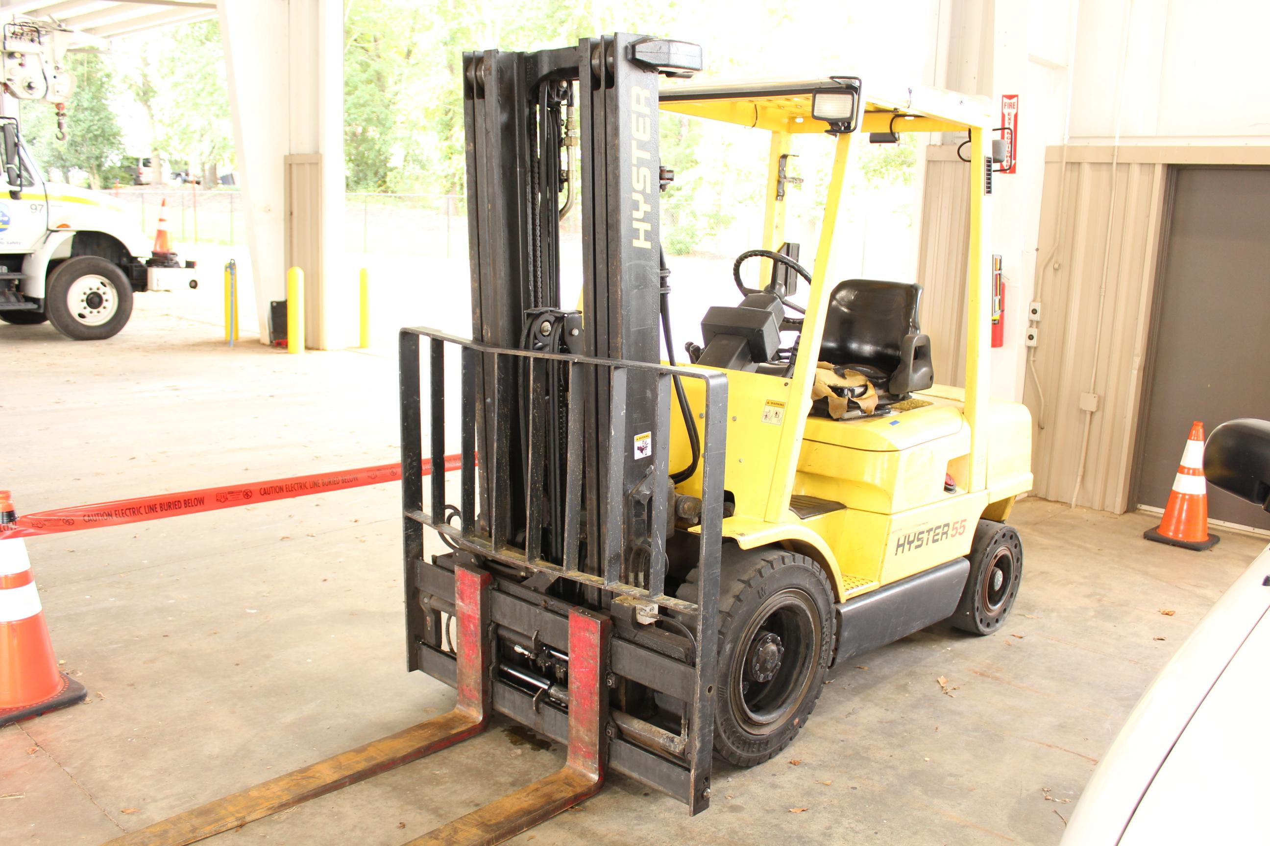 Hyster H55XM Gas Forklift w/4508 Hours, 5500lb. Capacity