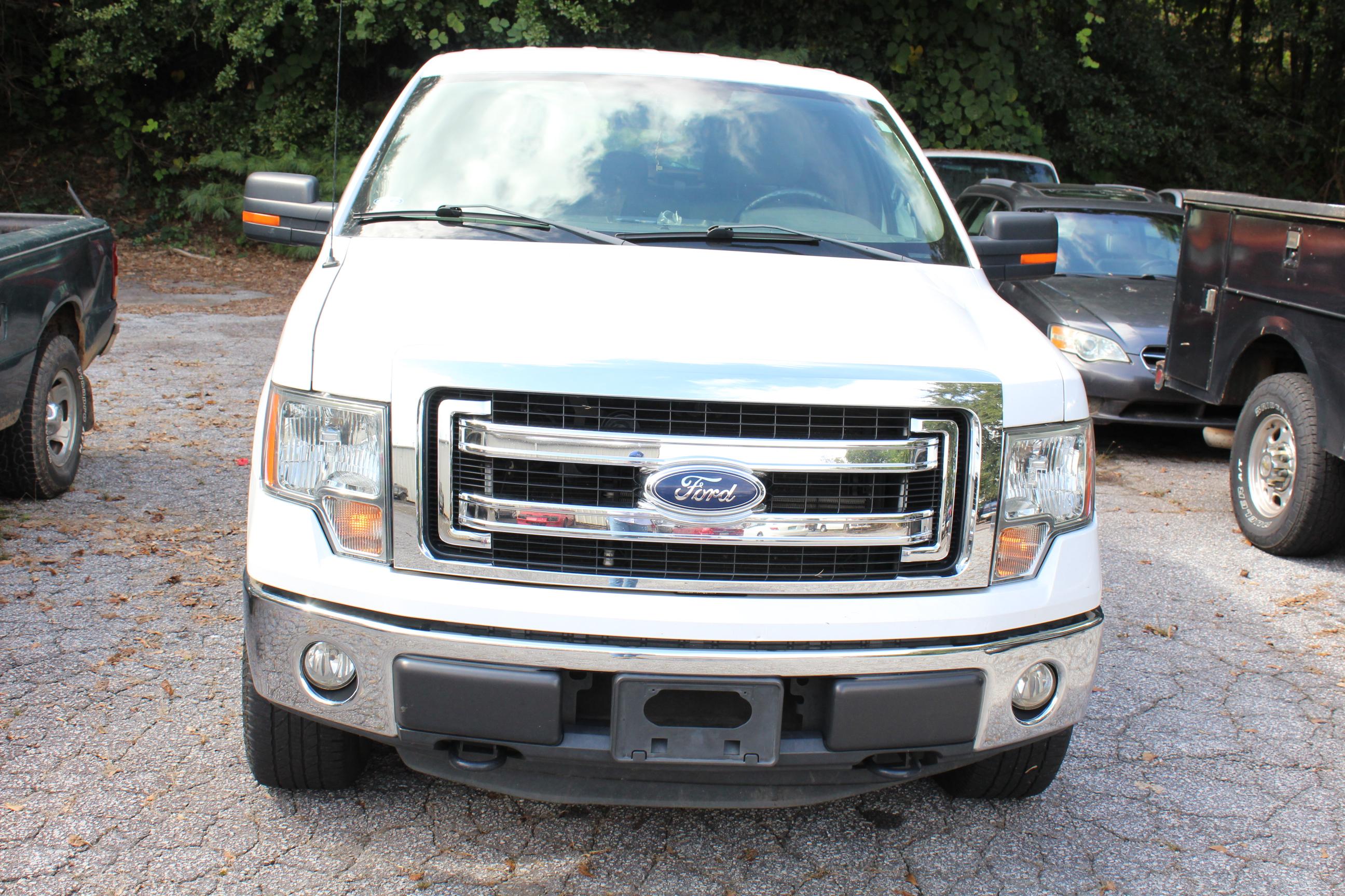 2014 Ford F-150 4x4 4-Door Pickup Truck w/Approx. 156,000 Miles