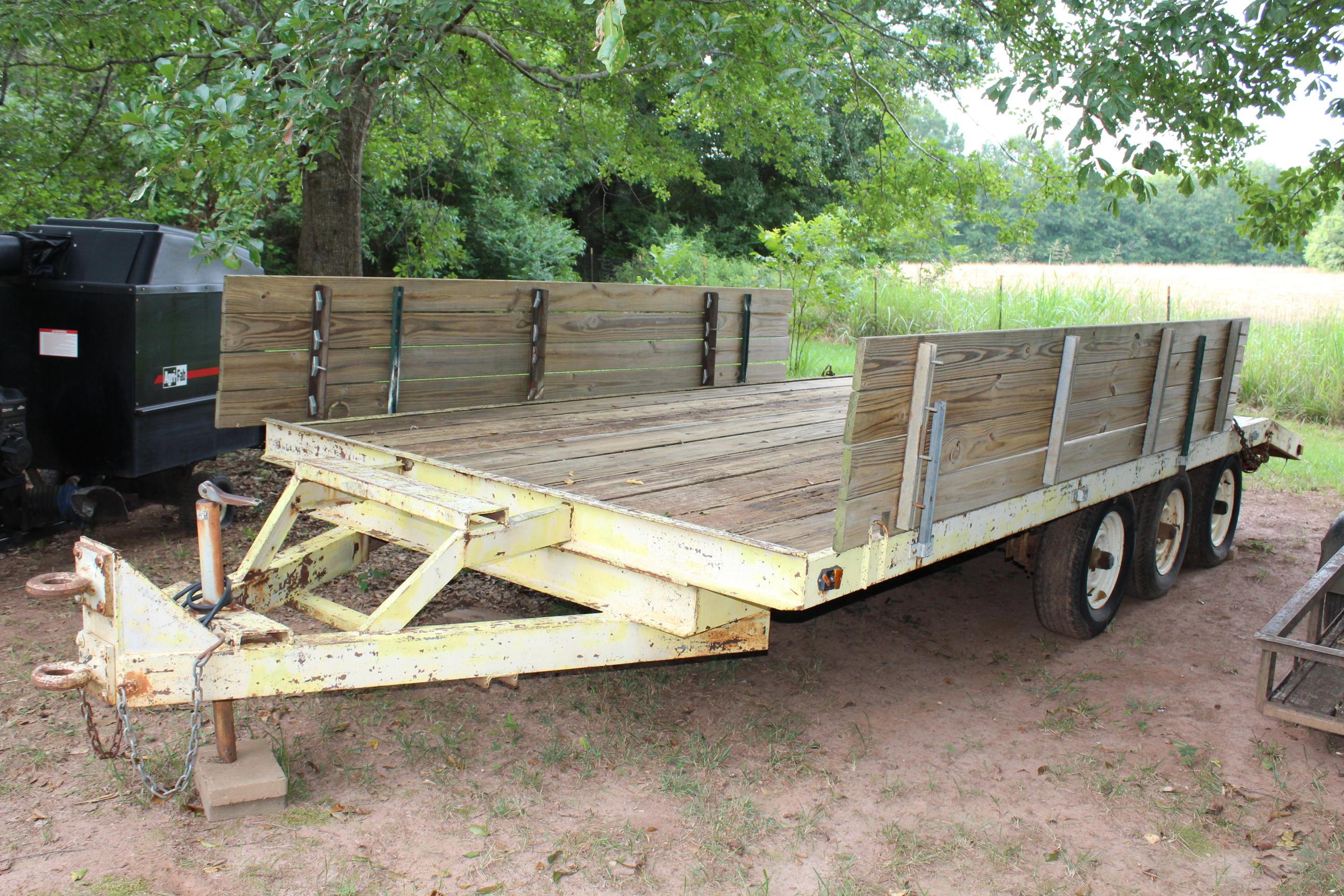 Triple Axle Equipment Trailer with 22' Flat Bed