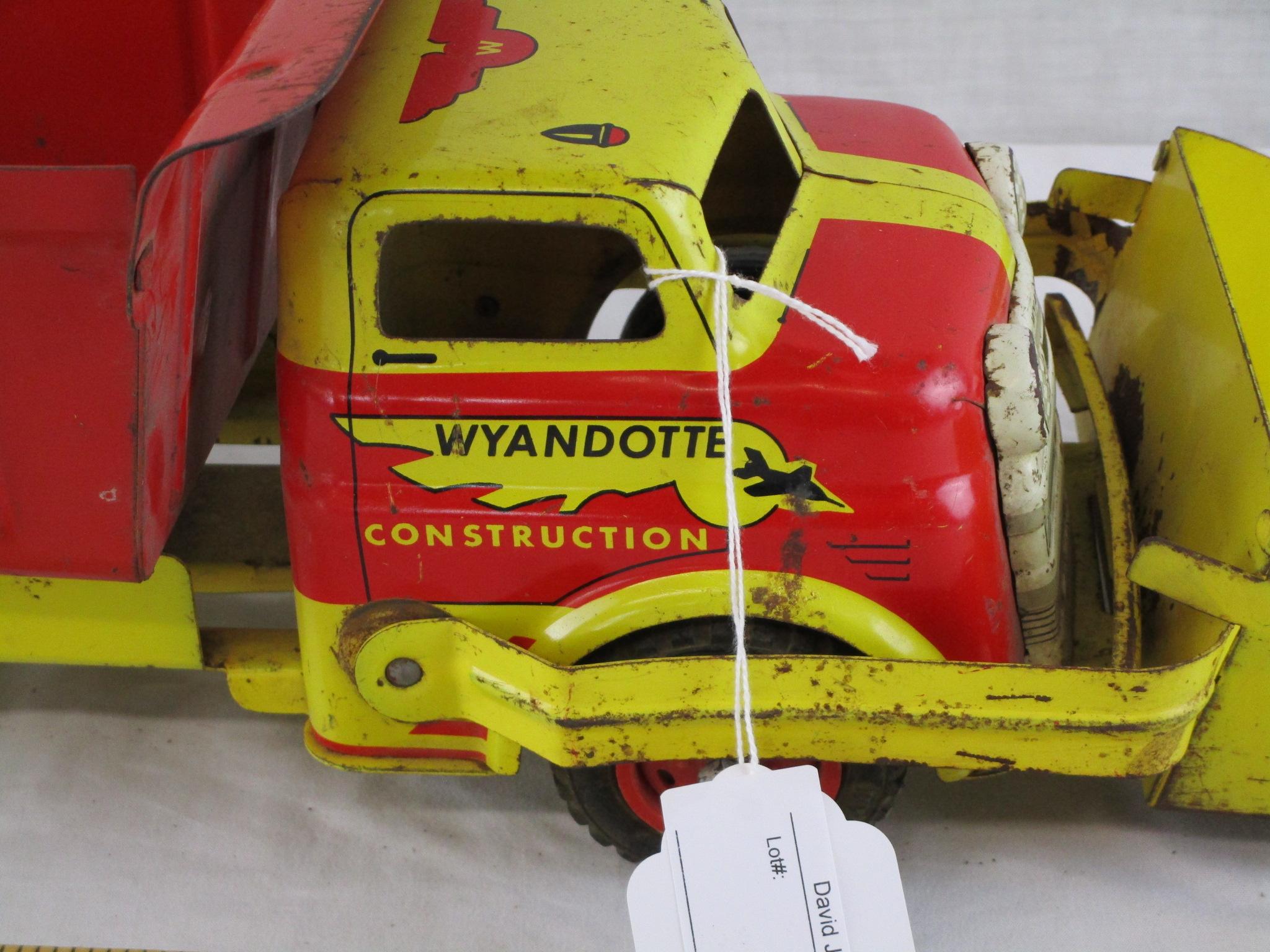 Wyandotte "Construction" Metal Dump Truck w/Front Loader