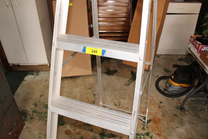 6' Aluminum A-Frame Ladder