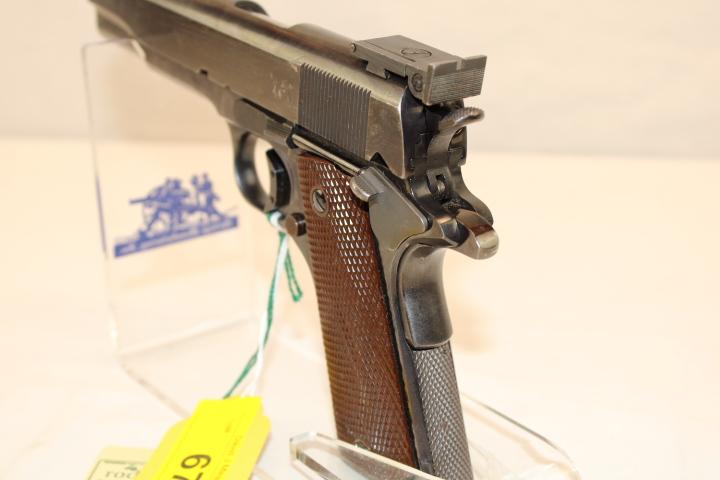 Colt "1911 Government Model" .45 Auto. Pistol w/3 Mags