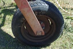John Day, 8 Wheel Rake