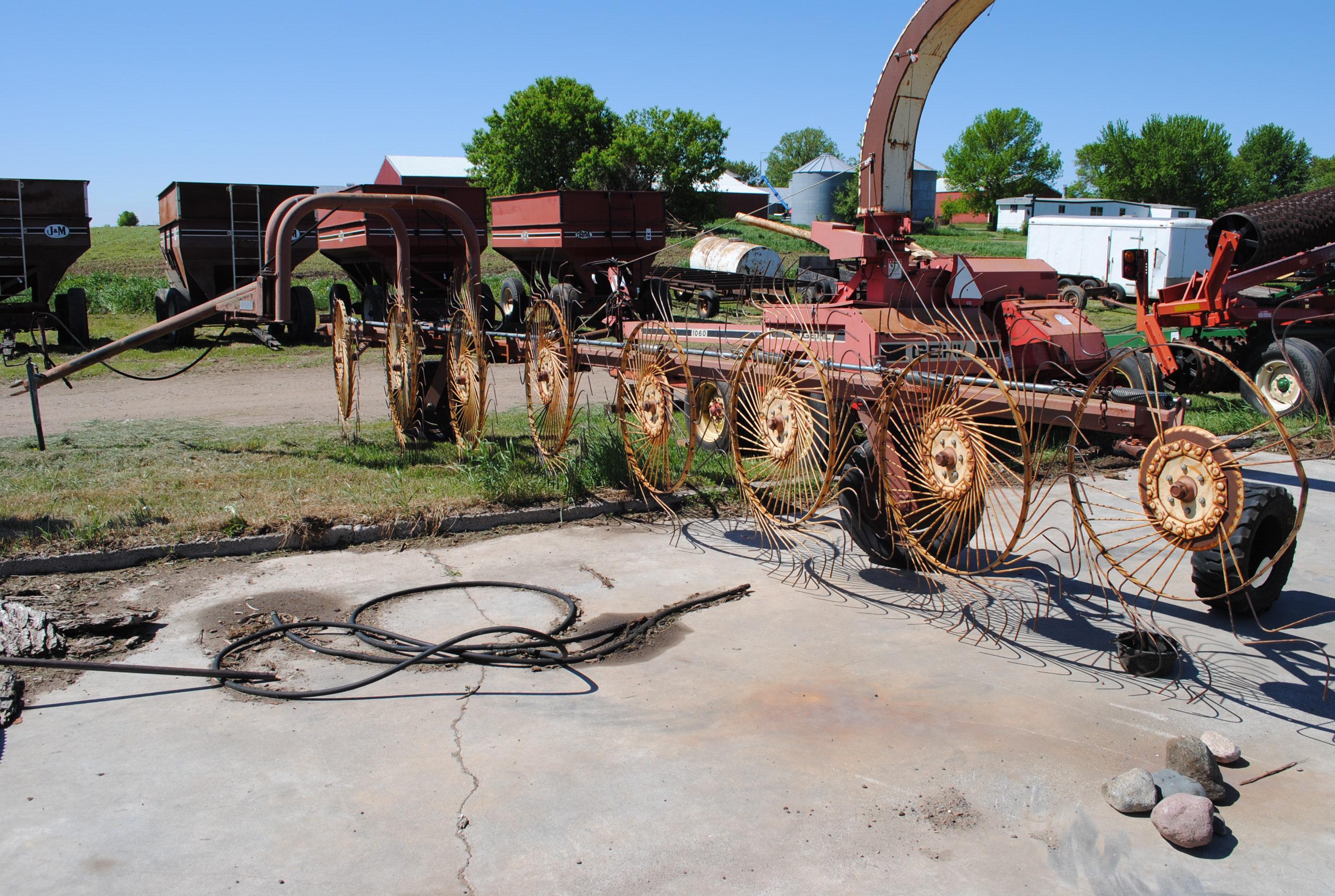 John Day, 8 Wheel Rake