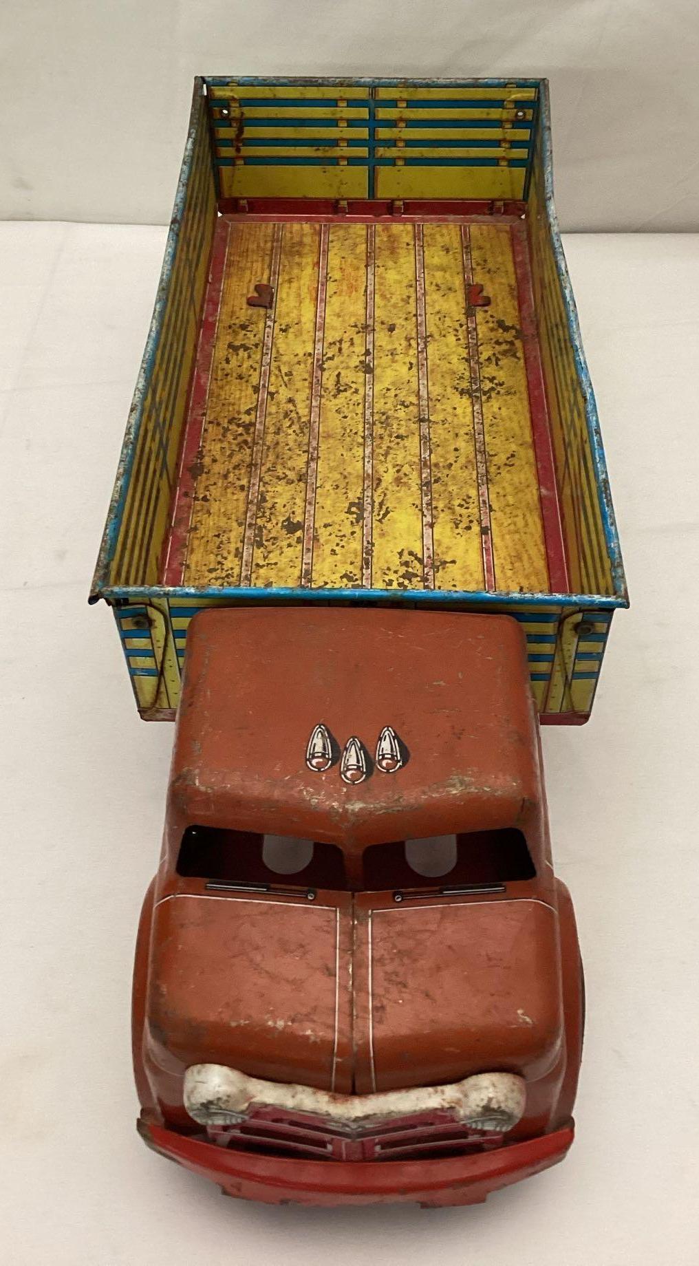 Marx Lazy Day Farms Metal Truck