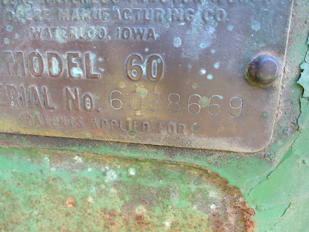 JOHN DEERE 60 TRACTOR