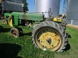 JOHN DEERE 60 TRACTOR