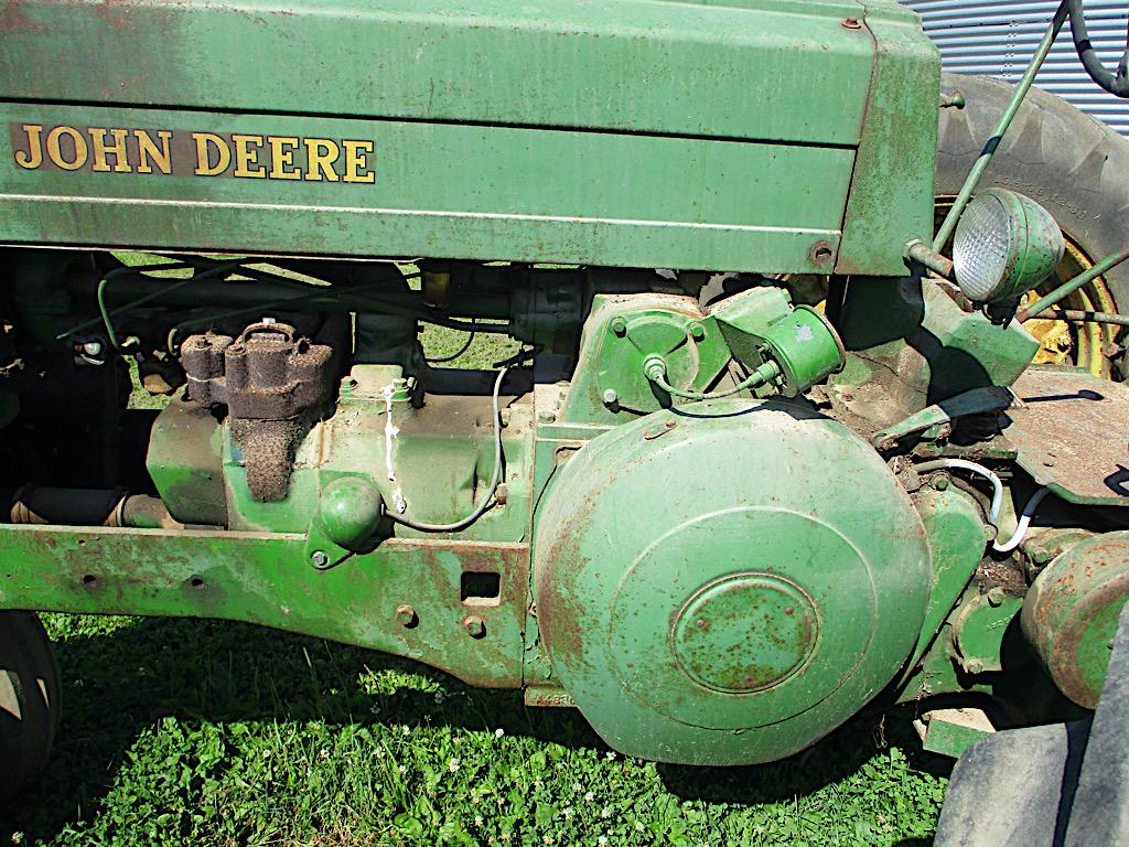 JOHN DEERE 60 TRACTOR