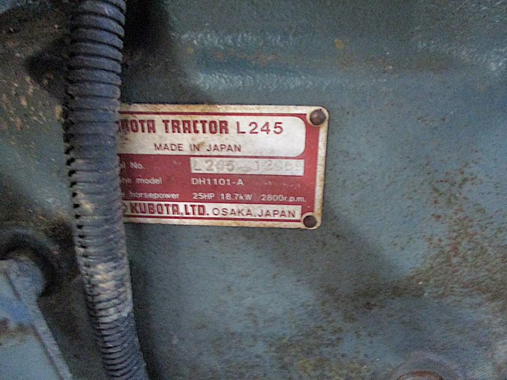 KUBOTA L245 TRACTOR