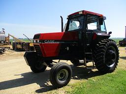 CASE 1896 TRACTOR