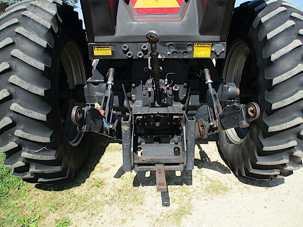 CASE 1896 TRACTOR
