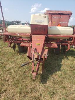 IH 400 Cyclo Planter 4-38", dry fert, ins, monitor, drum