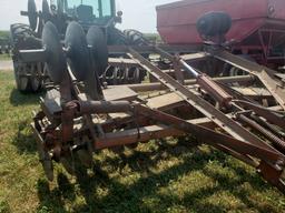 IH 48 Disk 18', manual fold wings