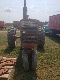 IH 560 Gas, Narrow Frt 25729