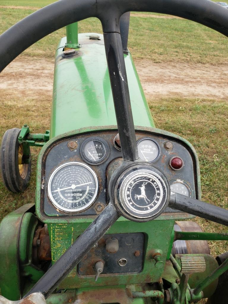 JD 730 D electric start, JD WF 3pt top link, {S#2641}