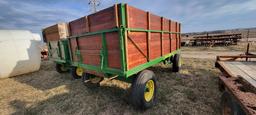 JD Barge Box W/ Hoist