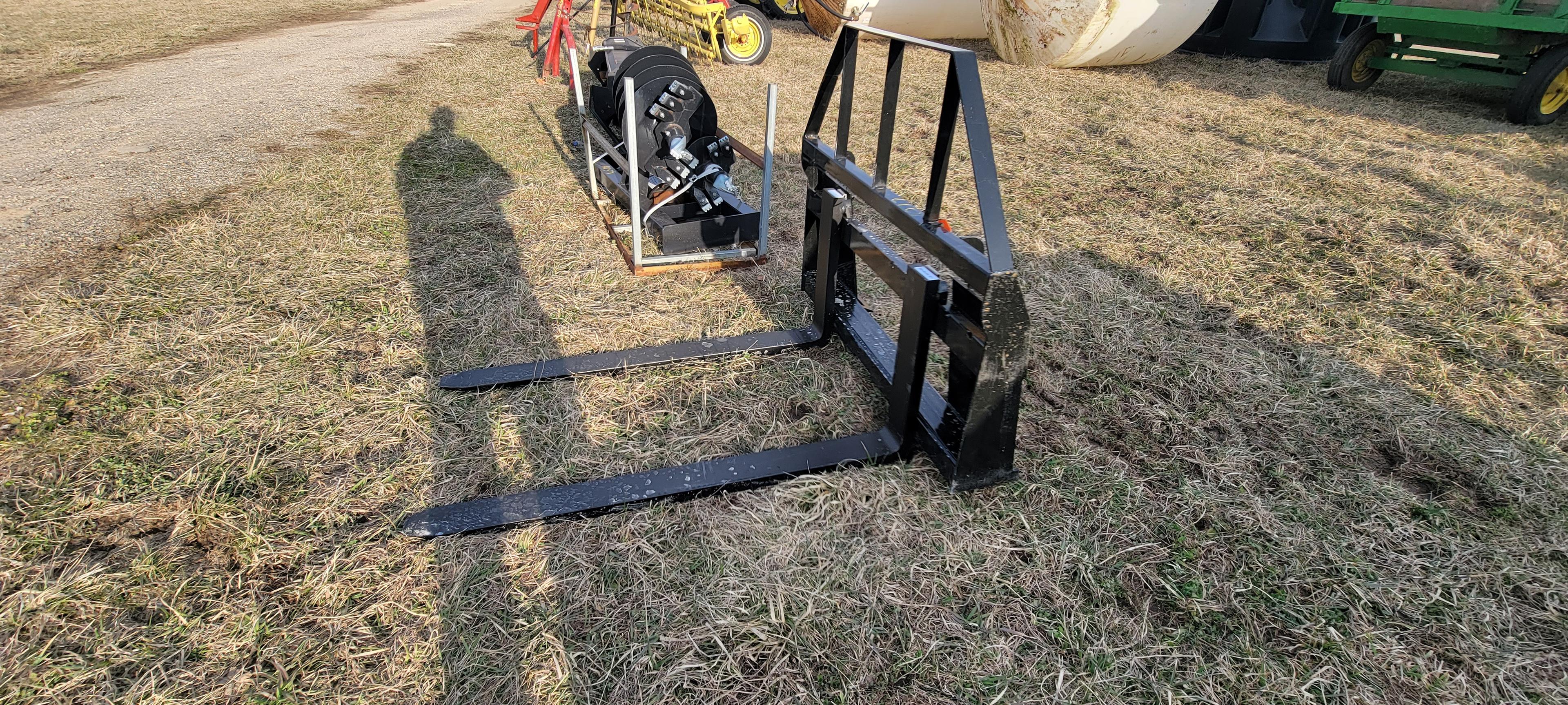 MK 48" Pallet Forks 3500#