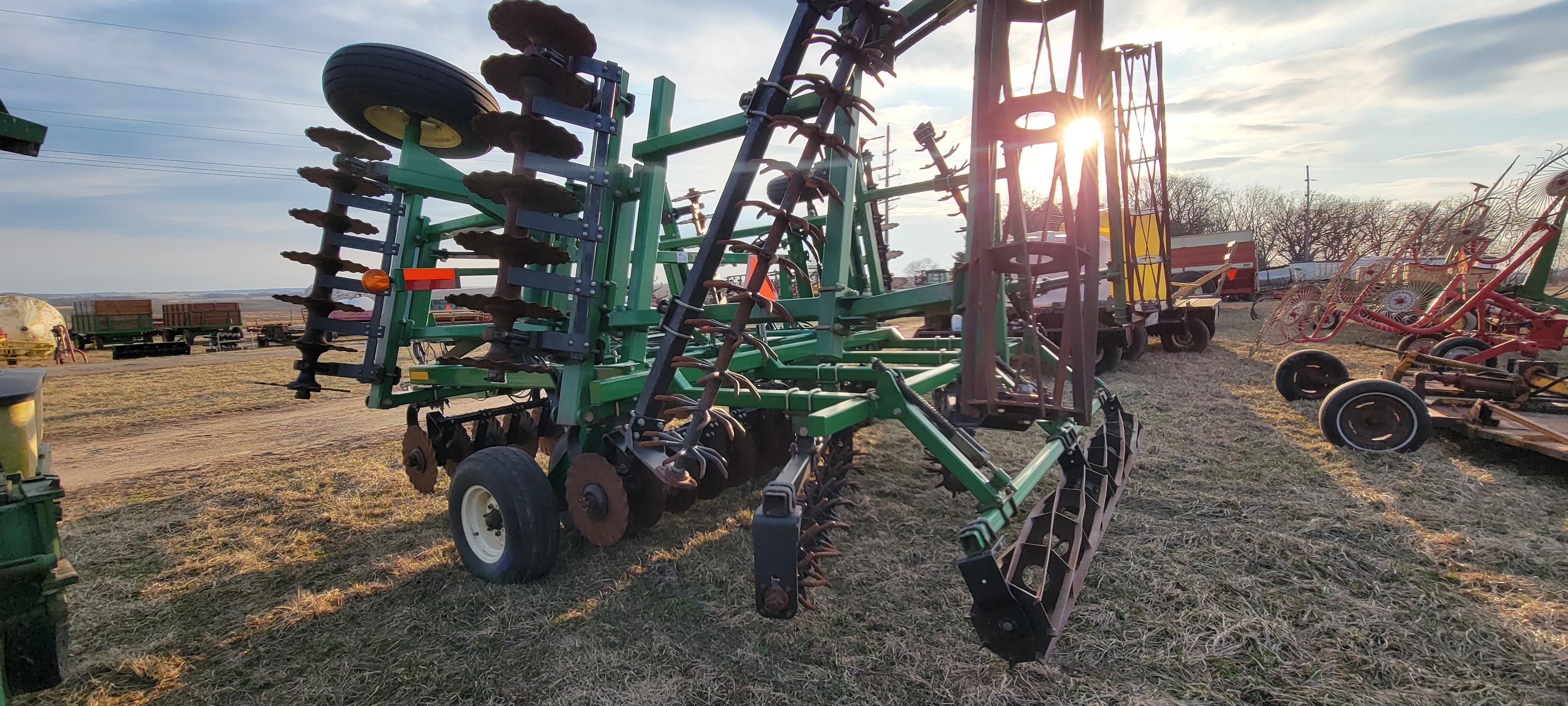 Great Plains  2200 Turbo Till 22'