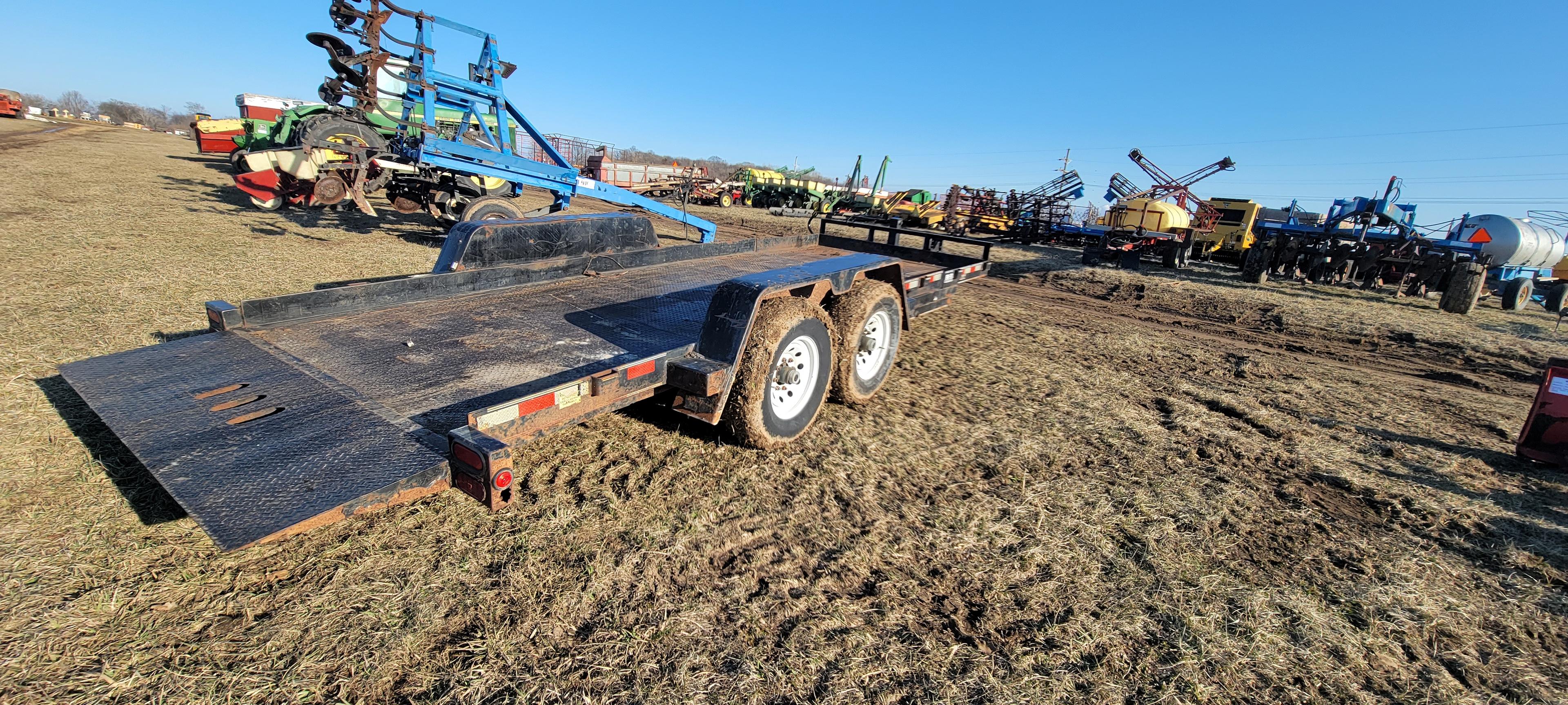 B&B Tandem Axle Trailer  2009    title